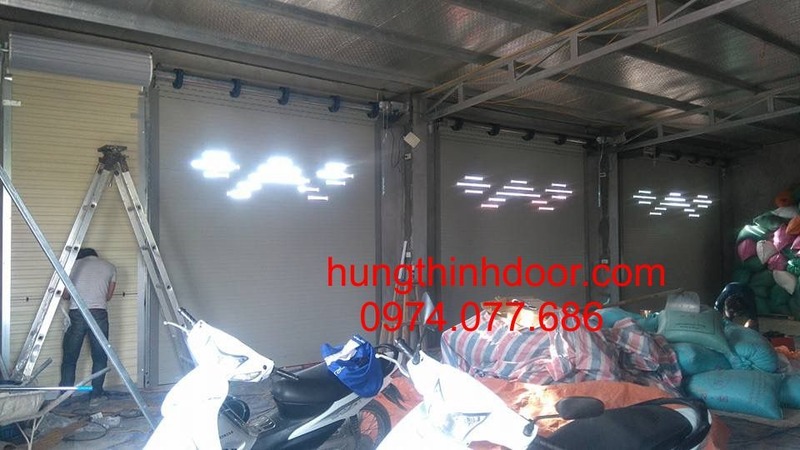 Cửa cuốn xuyên sáng S52i PC