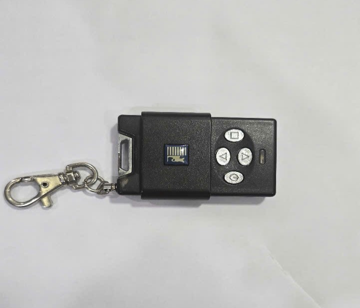 Tay điều khiển cửa cuốn 