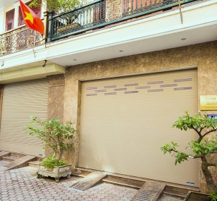 Cửa cuốn xuyên sáng