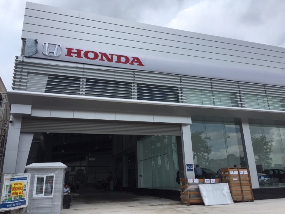 Lắp đặt cửa cuốn austdoor cho Honda Kường Ngân - Thái Bình