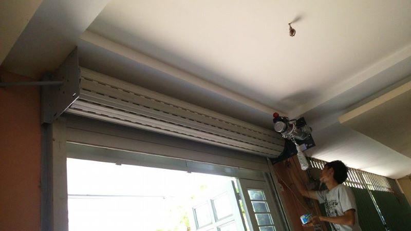 sửa chữa cửa cuốn ở quận Long Biên