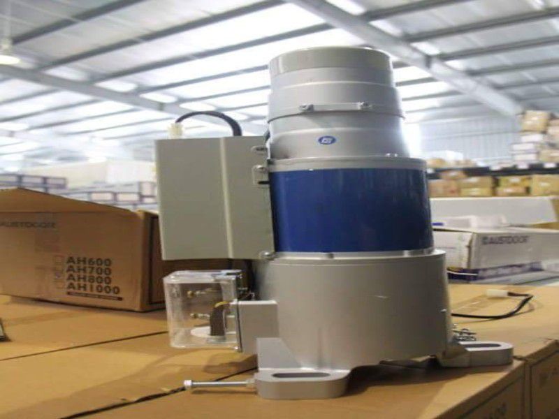 Moter hay Bộ Tời cửa cuốn